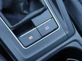 Volkswagen Golf (2023) thumbnail 42