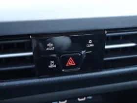 Volkswagen Golf (2023) thumbnail 46