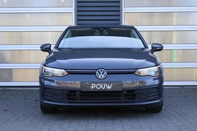 Volkswagen Golf (2023) thumbnail 10