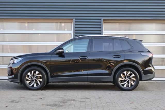 Volkswagen Tiguan (2025) thumbnail 13