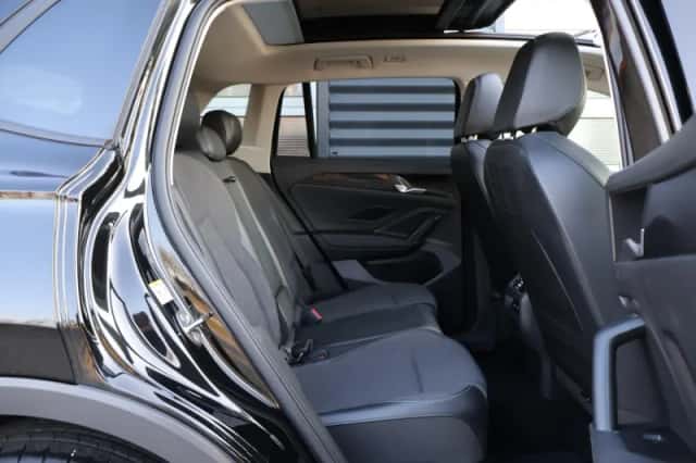 Volkswagen Tiguan (2025) thumbnail 28