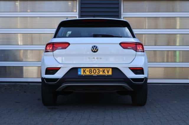 Volkswagen T-Roc (2021) thumbnail 11