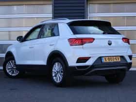 Volkswagen T-Roc (2021) thumbnail 12