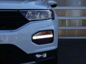 Volkswagen T-Roc (2021) thumbnail 33