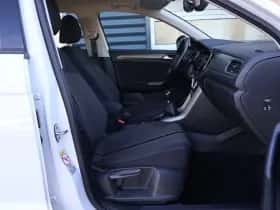 Volkswagen T-Roc (2021) thumbnail 36