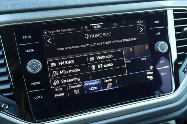 Volkswagen T-Roc (2021) thumbnail 55