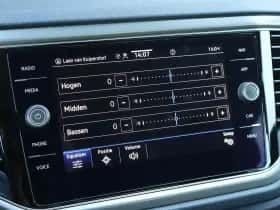 Volkswagen T-Roc (2021) thumbnail 59