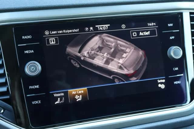 Volkswagen T-Roc (2021) thumbnail 61