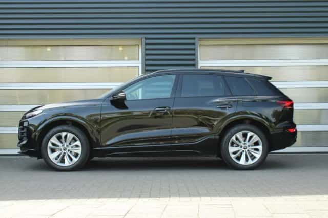 Audi Q6 e-tron (2025) thumbnail 12