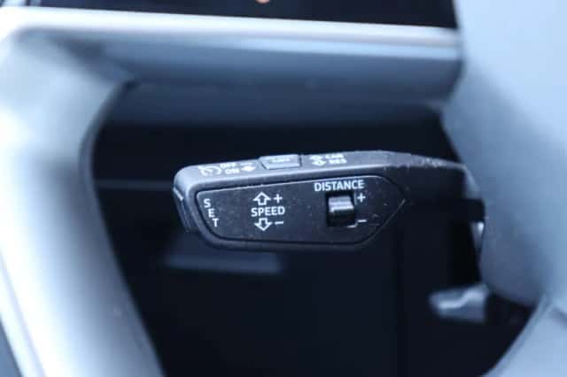 Audi Q6 e-tron (2025) thumbnail 25