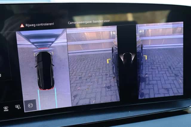 Audi Q6 e-tron (2025) thumbnail 28
