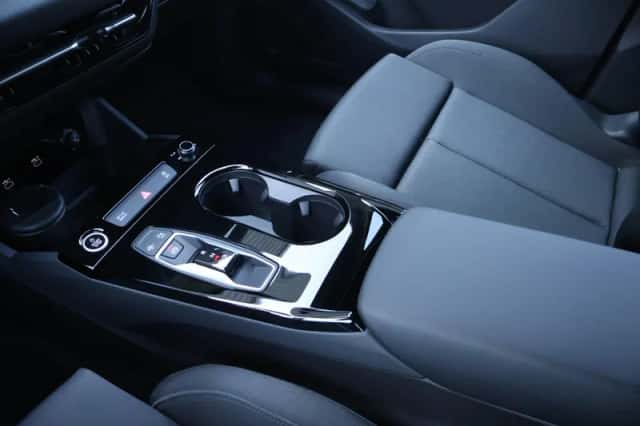 Audi Q6 e-tron (2025) thumbnail 33