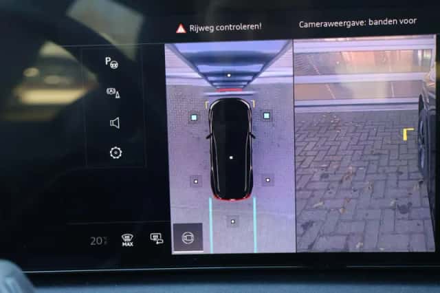 Audi Q6 e-tron (2025) thumbnail 58