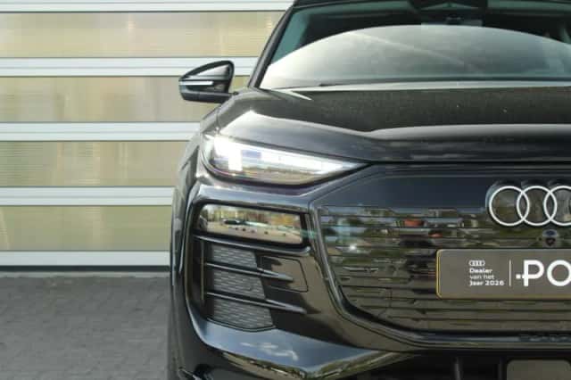 Audi Q6 e-tron (2025) thumbnail 7