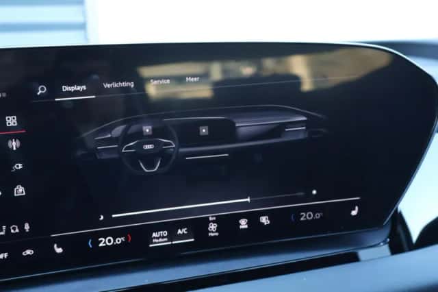 Audi Q6 e-tron (2025) thumbnail 73