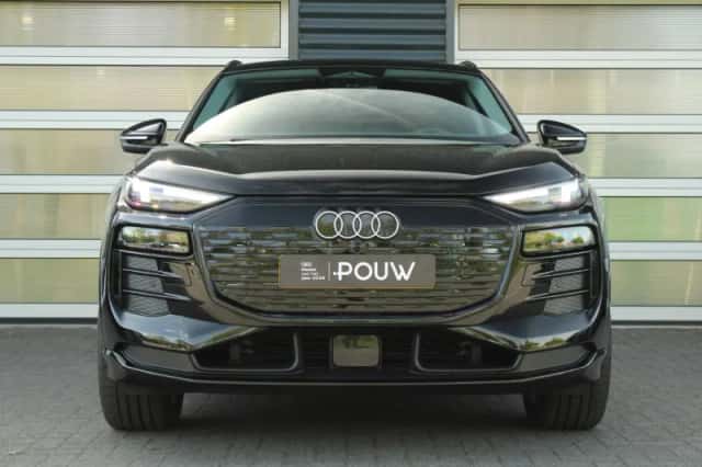 Audi Q6 e-tron (2025) thumbnail 6
