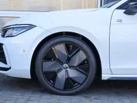 Volkswagen Passat (2025) thumbnail 13