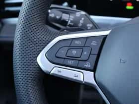 Volkswagen Passat (2025) thumbnail 30