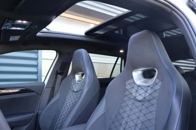 Volkswagen Passat (2025) thumbnail 4