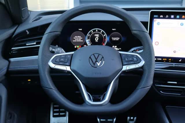 Volkswagen Passat (2025) thumbnail 54