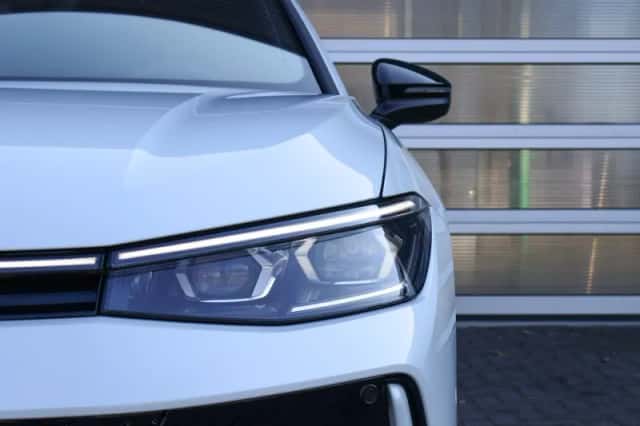 Volkswagen Passat (2025) thumbnail 7