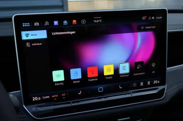Volkswagen Passat (2025) thumbnail 73