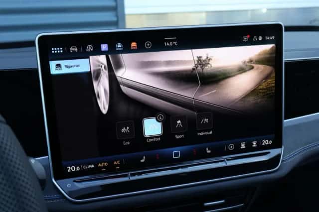 Volkswagen Passat (2025) thumbnail 75