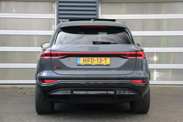 Audi Q6 e-tron (2024) thumbnail 11