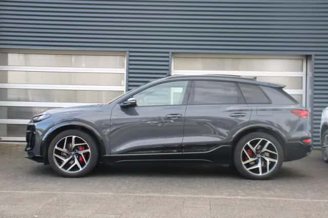 Audi Q6 e-tron (2024) thumbnail 13