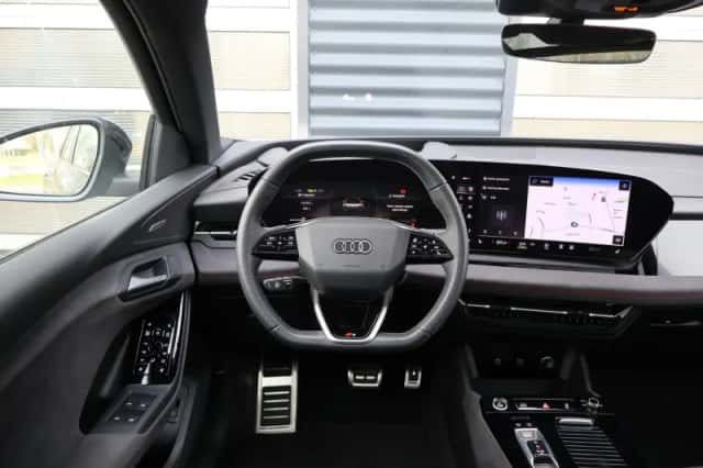 Audi Q6 e-tron (2024) thumbnail 26