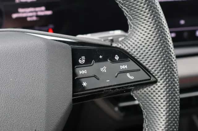 Audi Q6 e-tron (2024) thumbnail 32