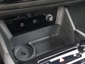 Audi Q6 e-tron (2024) thumbnail 35