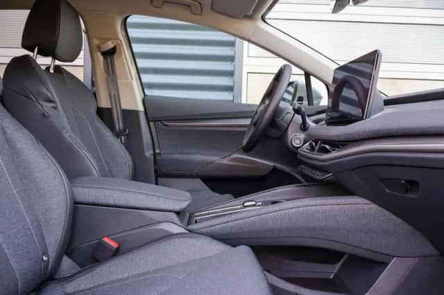 Škoda Elroq (2025) thumbnail 15