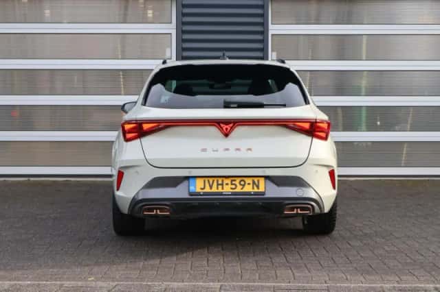 CUPRA Leon Sportstourer (2025) thumbnail 11