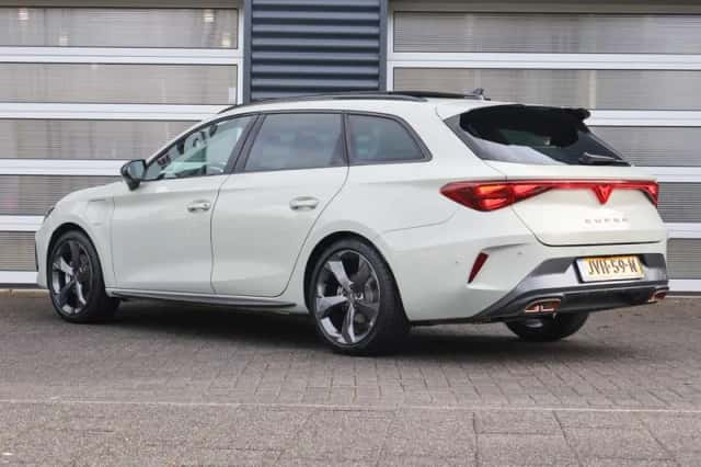 CUPRA Leon Sportstourer (2025) thumbnail 13