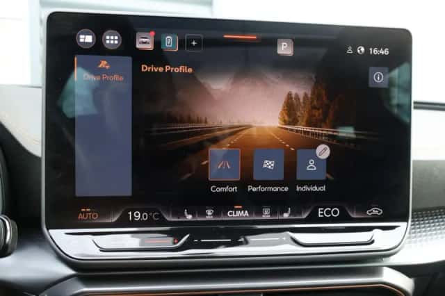 CUPRA Leon Sportstourer (2025) thumbnail 50