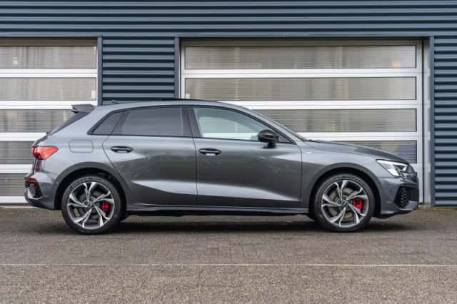 Audi A3 (2023) thumbnail 3