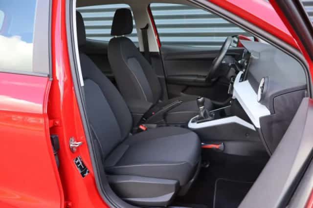 SEAT Arona (2022) thumbnail 16