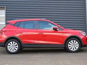 SEAT Arona (2022) thumbnail 3