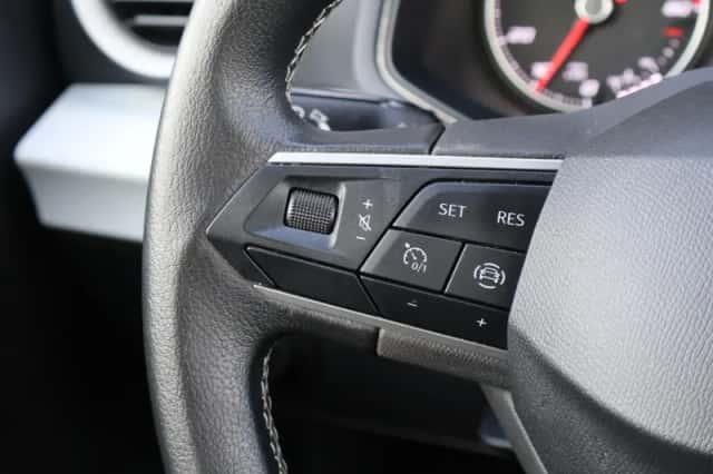 SEAT Arona (2022) thumbnail 24