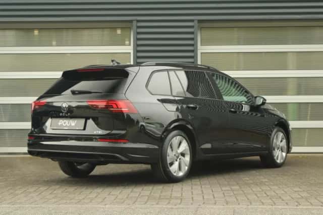 Volkswagen Golf (2026) thumbnail 2
