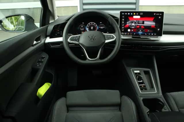Volkswagen Golf (2026) thumbnail 27