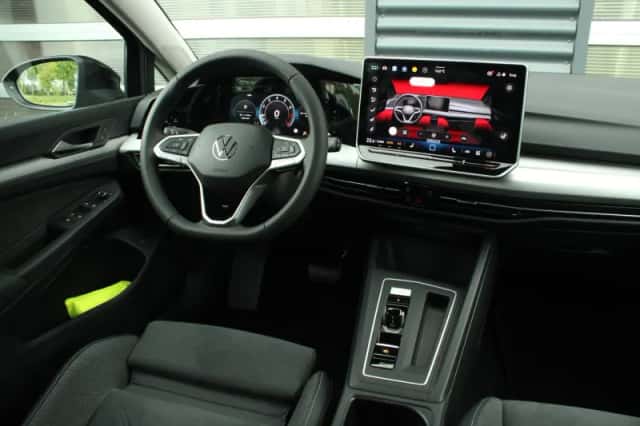 Volkswagen Golf (2026) thumbnail 33