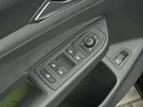 Volkswagen Golf (2026) thumbnail 17