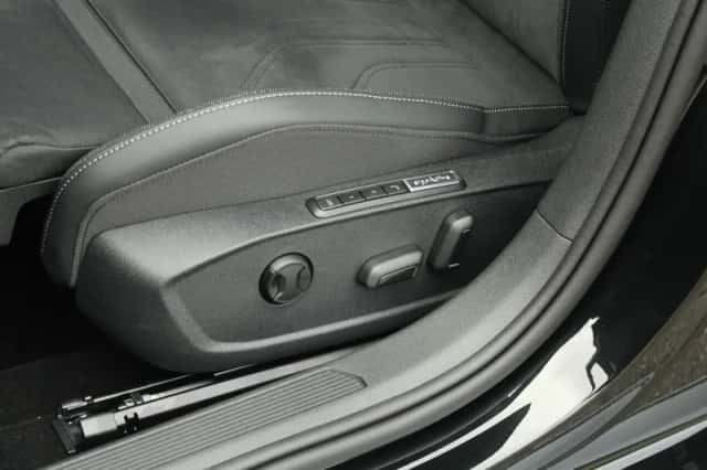 Volkswagen Golf (2026) thumbnail 18