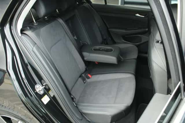 Volkswagen Golf (2026) thumbnail 24