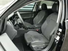 Volkswagen Golf (2026) thumbnail 4