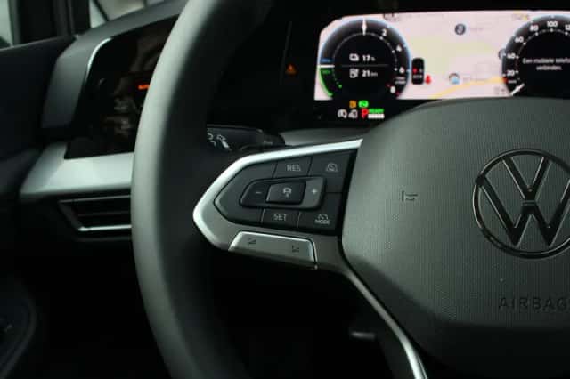 Volkswagen Golf (2026) thumbnail 32