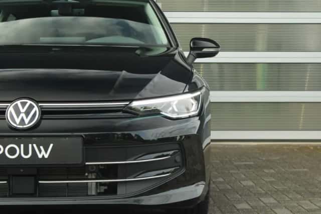 Volkswagen Golf (2026) thumbnail 8