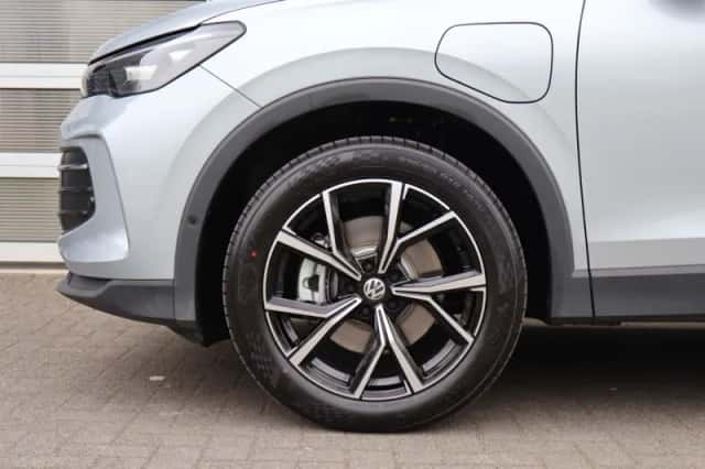 Volkswagen Tiguan (2026) thumbnail 17